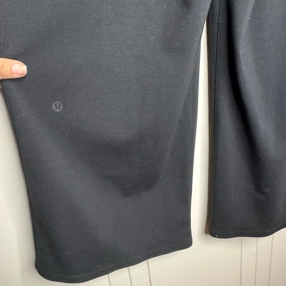 Lululemon Can You Feel The Pleat Crop *21